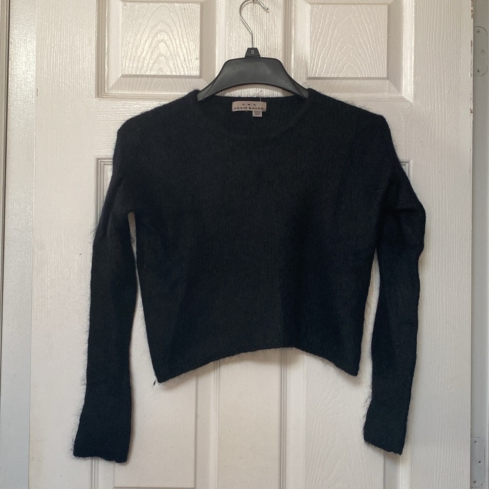 VTG 90’s AKA Eddie Bauer Black Mohair Cropped Sweater Knit
